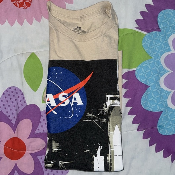 NASA Tan Graphic Tee - Picture 10 of 10